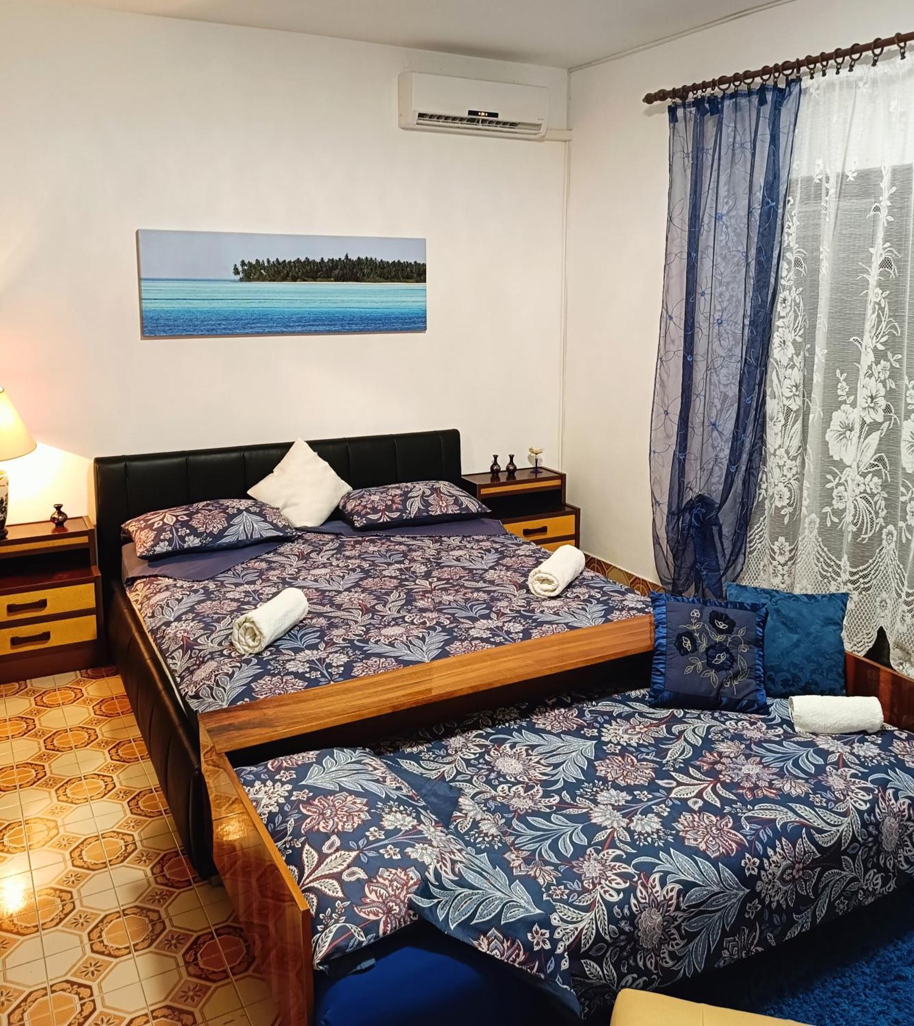 Apartments Villa Laura Pula Ngoại thất bức ảnh